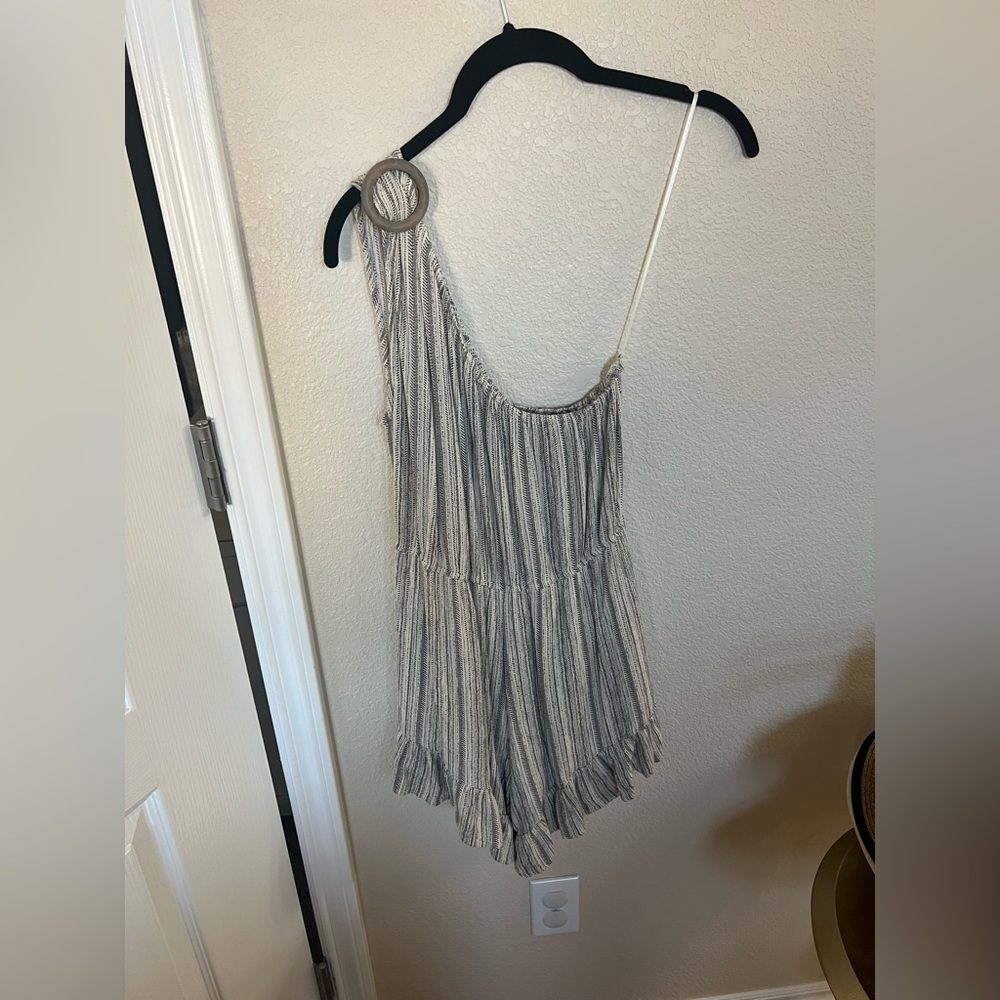 one shoulder romper